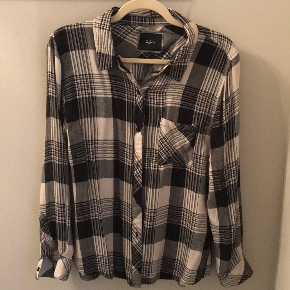 Rails large black and white long sleeved shirt